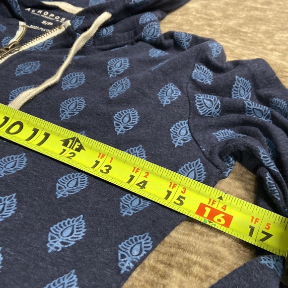 Aeropostale Women’s Zip up Hoodie. Size S. Navy with lighter blue patterns - Picture 7 of 9